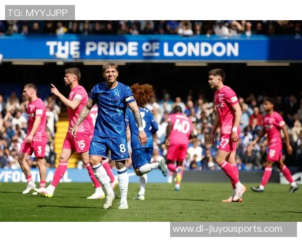 英超激战切尔西迎战水晶宫争夺关键三分展现球队实力与战术博弈