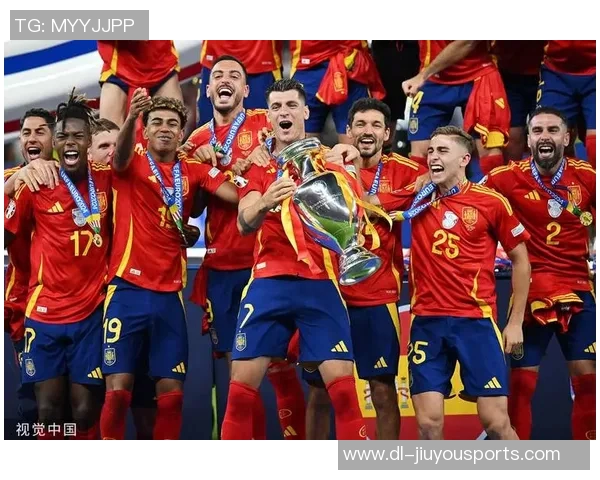 回顾2004年欧冠与欧洲杯的精彩瞬间与历史意义